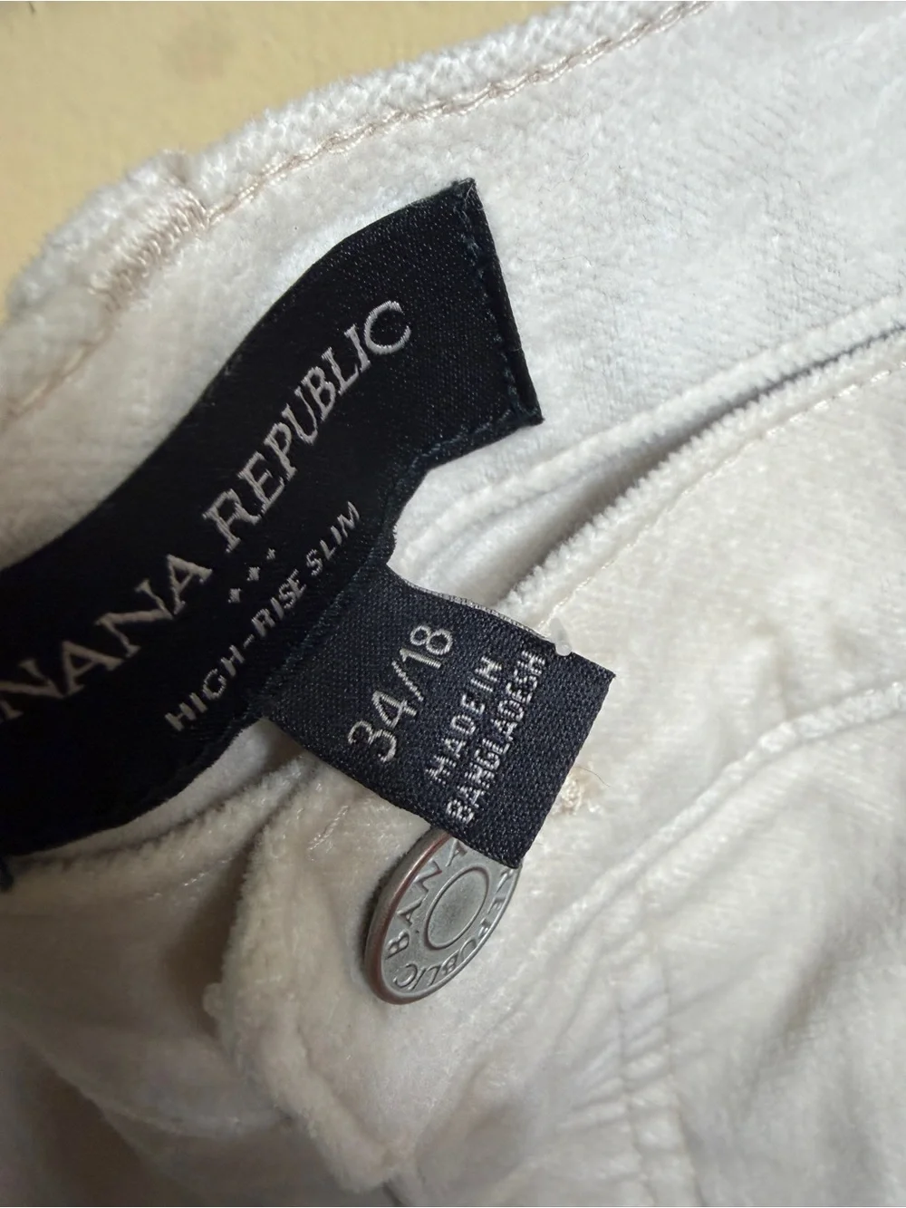 NWT Banana Republic Slim Velvet Jeans Off-White Cream Size 18/34 Ankle High Rise